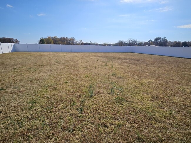 Building Photo - 202 Mutton Dr