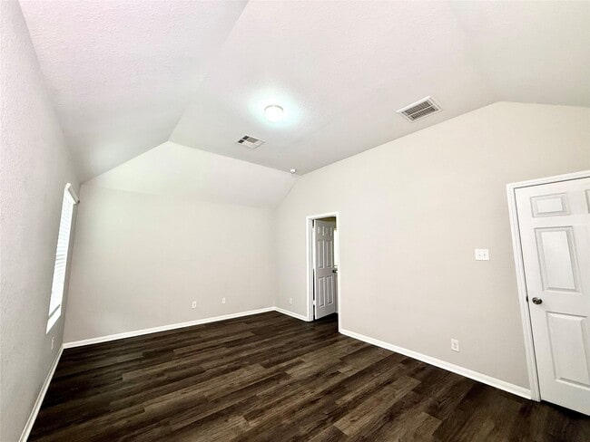 Building Photo - 10646 Chestnut Path Way