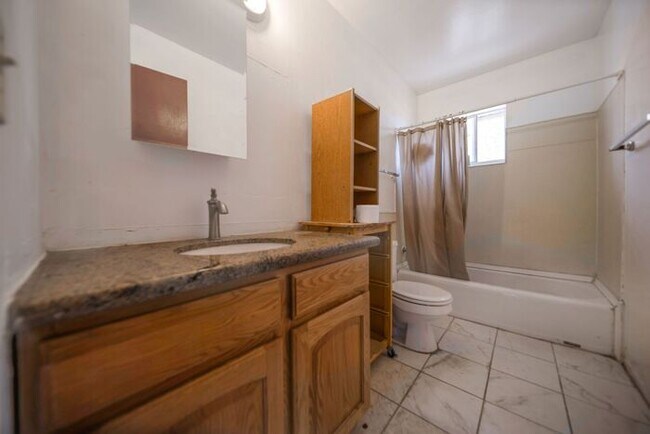 Building Photo - Remodeled Bungalow Style Home w/ Basement