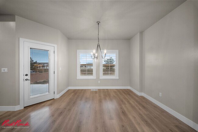 Building Photo - Modern 5 Bedroom Home in Cedar City!