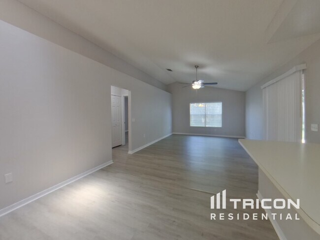 Building Photo - 3222 Crestwood Forest Dr