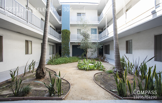 Building Photo - Mid - Century Cool! Slick Renovated  2BD/ ...