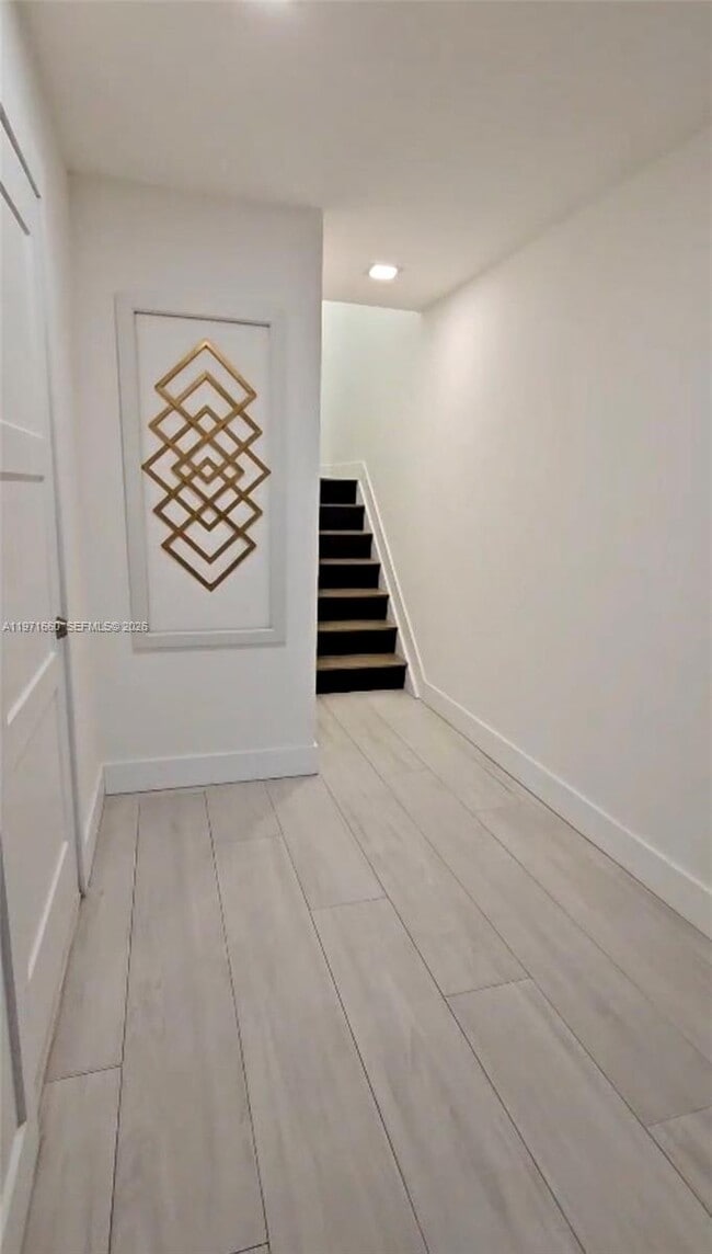 Building Photo - 7811 SW 102nd Pl