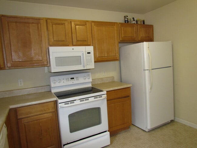 Building Photo - AVAILABLE March 6th!!!