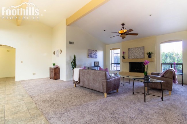 Building Photo - Gated Community at Riverbend