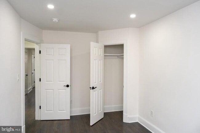 Building Photo - 216 Jefferson St NW