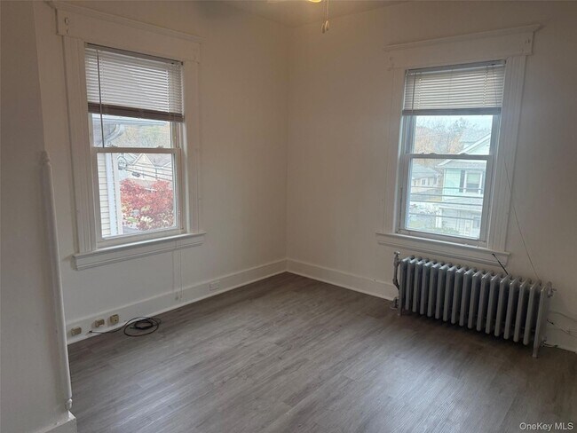 Building Photo - 49 Lake Ave