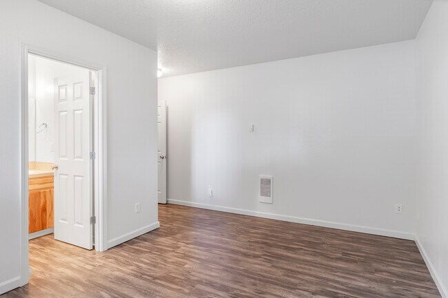 Building Photo - 7212 34th Ave NE