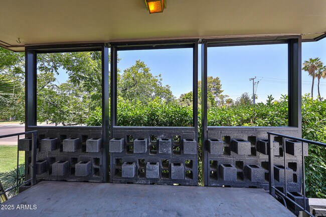 Building Photo - 6544 N 12th St