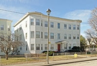 Building Photo - 213 Laurel