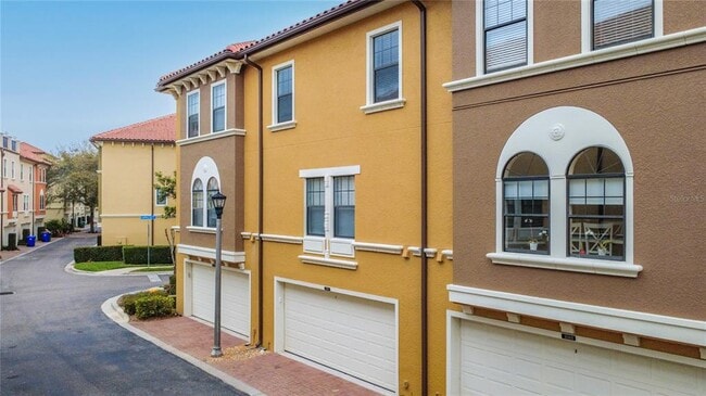 Building Photo - 3805 Messina Dr