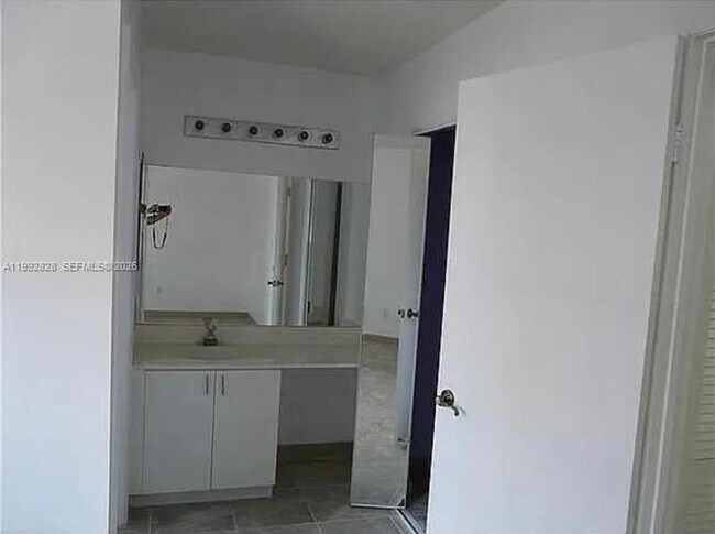 Building Photo - 14907 SW 80th St