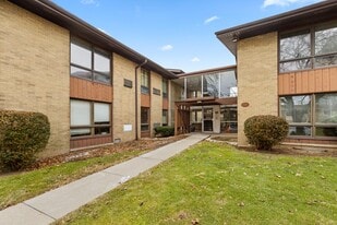 Building Photo - 1545 Cherboneau Pl