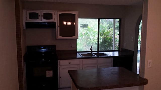 Building Photo - 1702 Nueces Dr