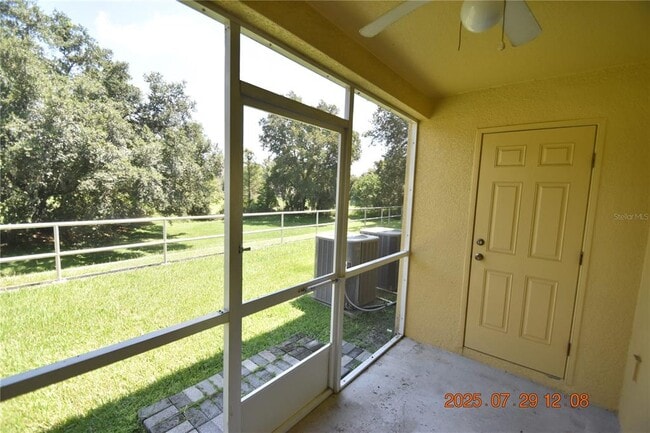 Building Photo - 37667 Aaralyn Rd