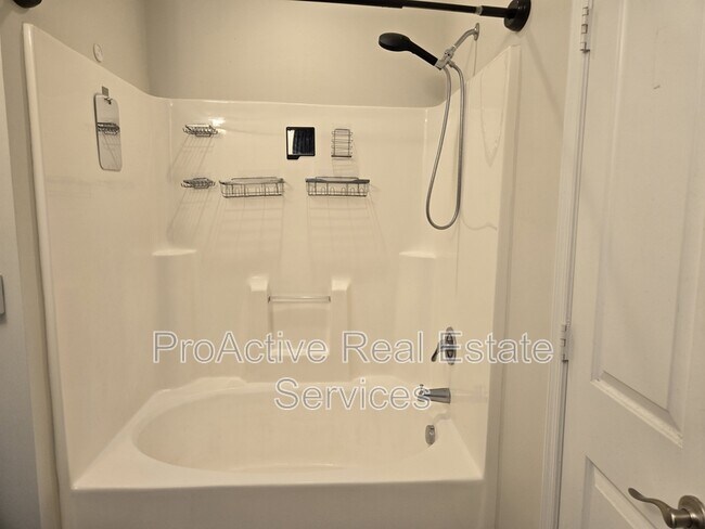 Building Photo - 2424 Chancery Ln