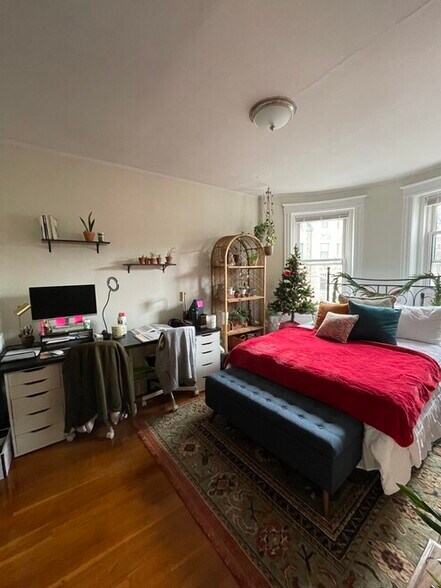 Building Photo - 203 Winthrop Rd