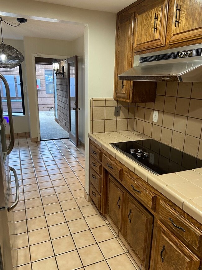 Building Photo - Charming 2-Bedroom, 2-Bathroom Townhome with Loft With Solar!