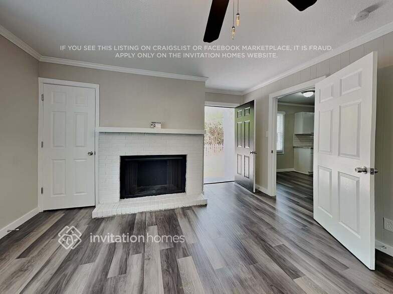 Building Photo - 3600 Barcelona Ave