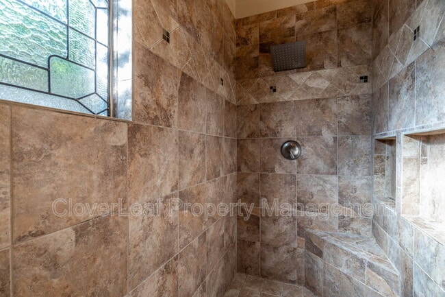 Building Photo - 2643 Inwood Briar