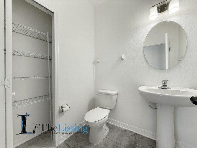 Building Photo - 3023 Adams Cross Dr