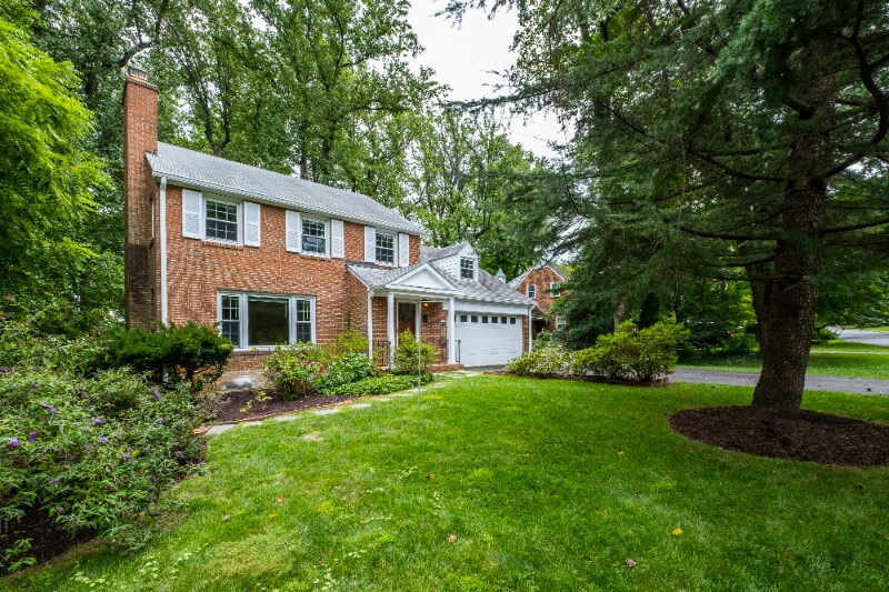 Building Photo - 316 Forest Dr