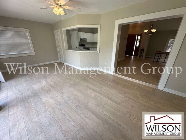 Building Photo - 840 Maraval Ct