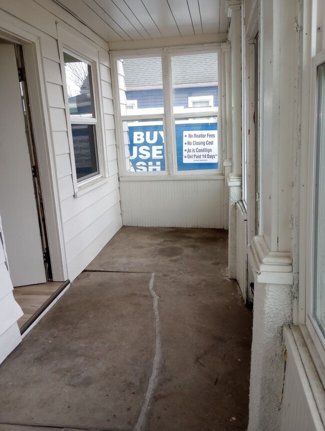 Building Photo - LEASE TO OWN $1800 MO