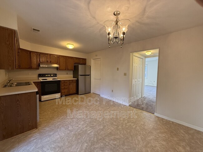 Building Photo - 200 Farrell Ln