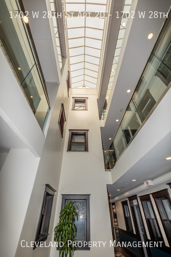 Building Photo - Modern Ohio City Studio Apartment