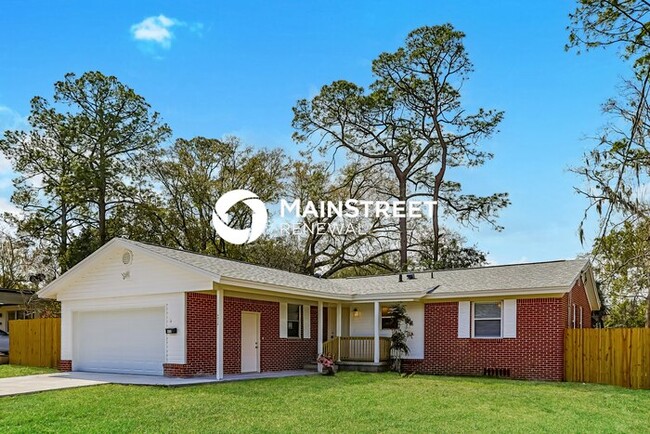 Building Photo - 4936 Perrine Dr