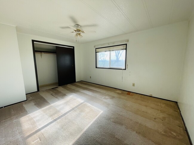 Building Photo - 852 Dodge Ln
