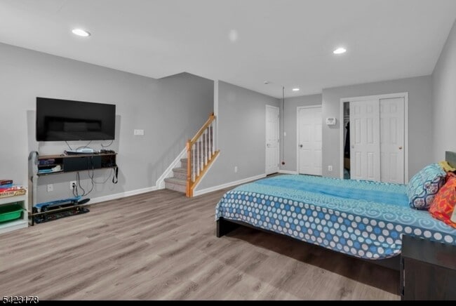 Building Photo - 451 Hartford Dr