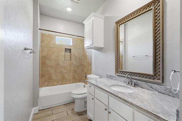 Building Photo - 3333 Dalton St