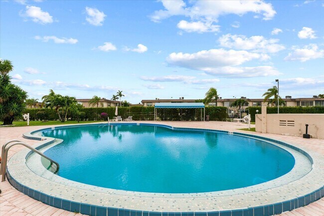 Building Photo - 719 Lori Dr