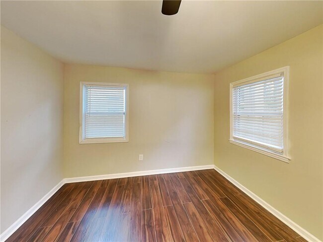 Building Photo - 2722 Hayden Dr