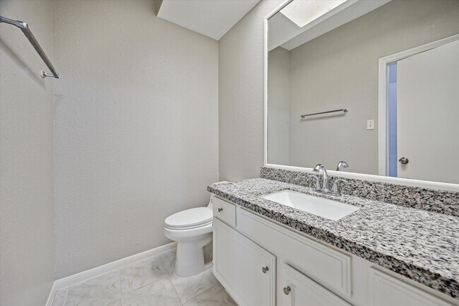 Building Photo - 11711 Memorial Dr