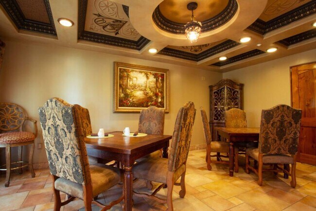 Building Photo - 935 Beach View Drive-SI ID1267843P
