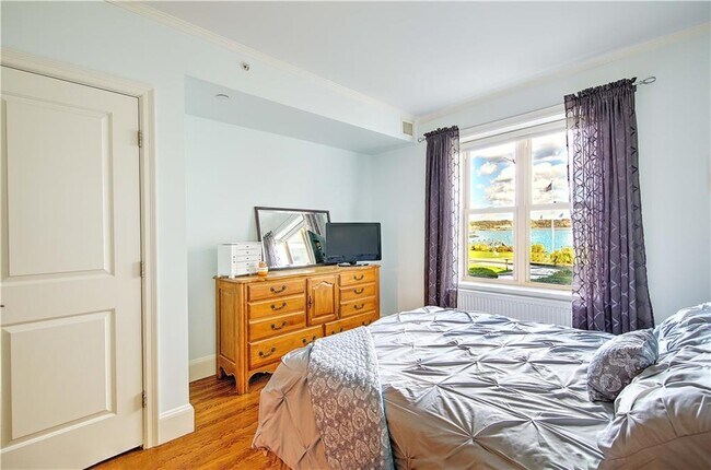 Building Photo - 1180 Narragansett Blvd