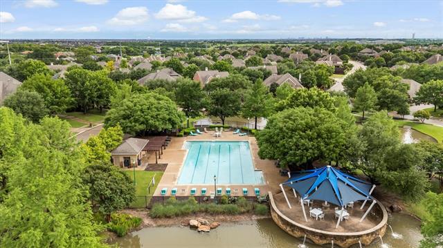 Building Photo - 821 High Willow Dr