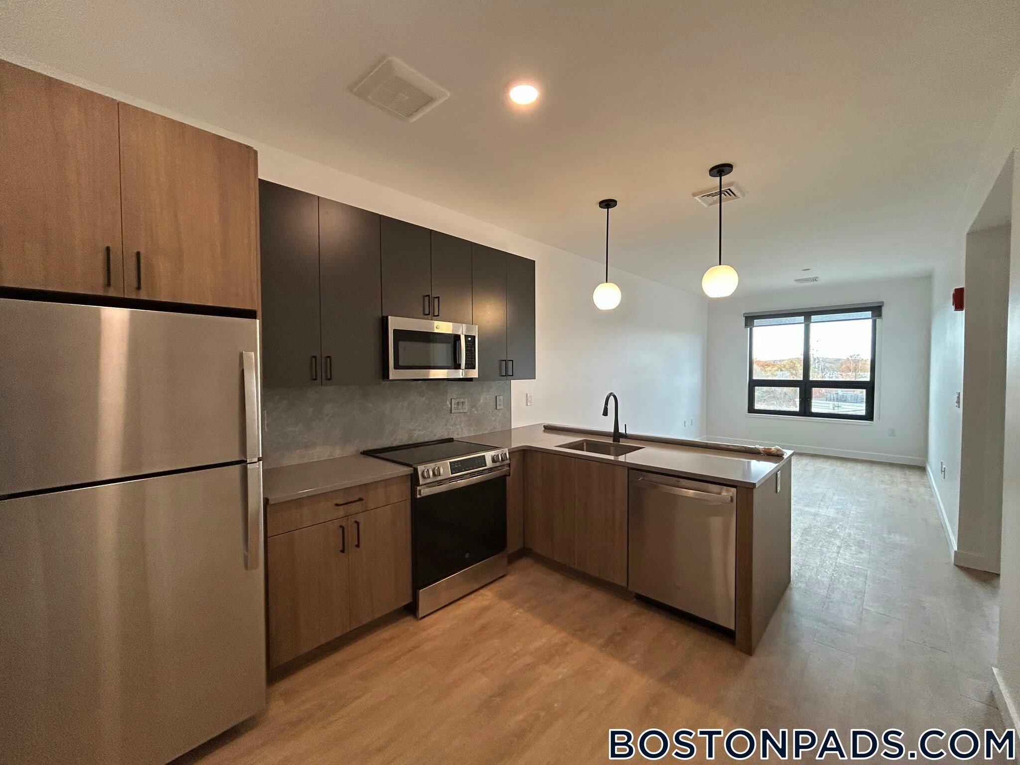 Building Photo - 199 Gardner St