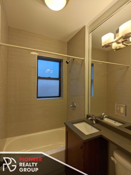 Building Photo - 2907 N Mildred Ave