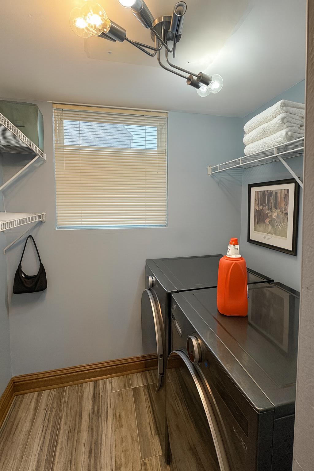 Building Photo - 1951 Spinnaker Ct