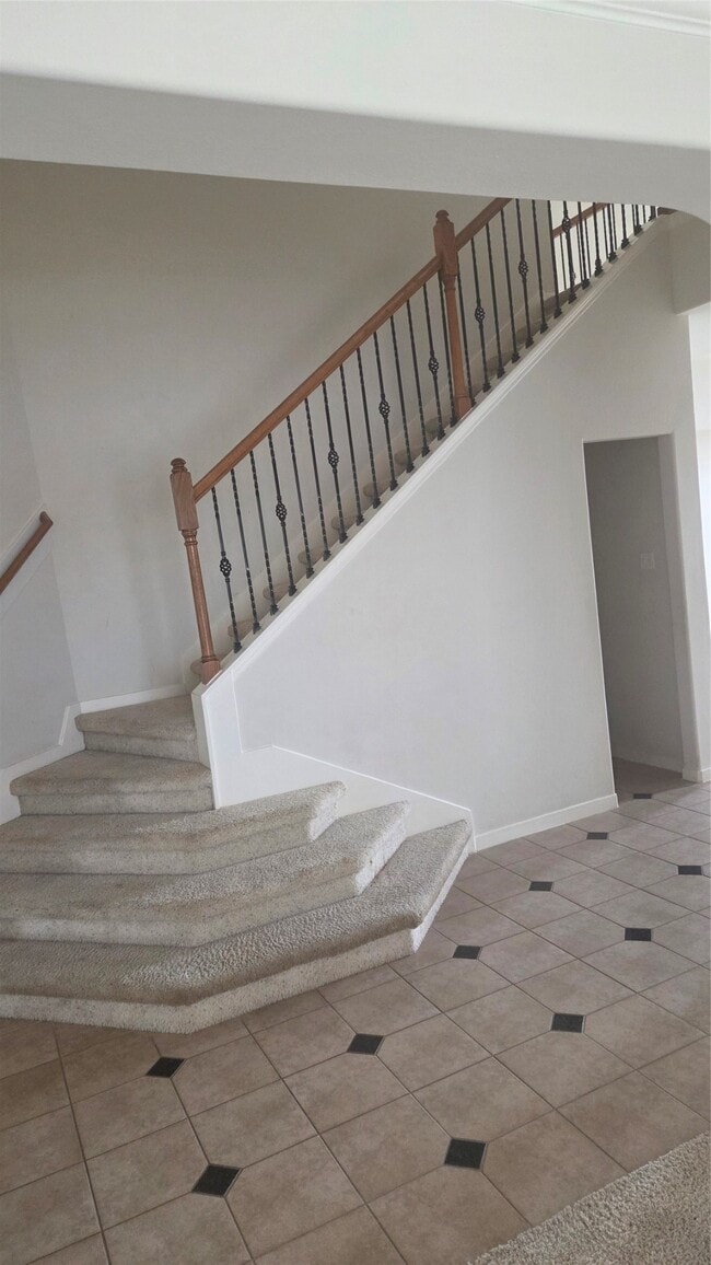 Building Photo - 2103 Trinity Manor Ln