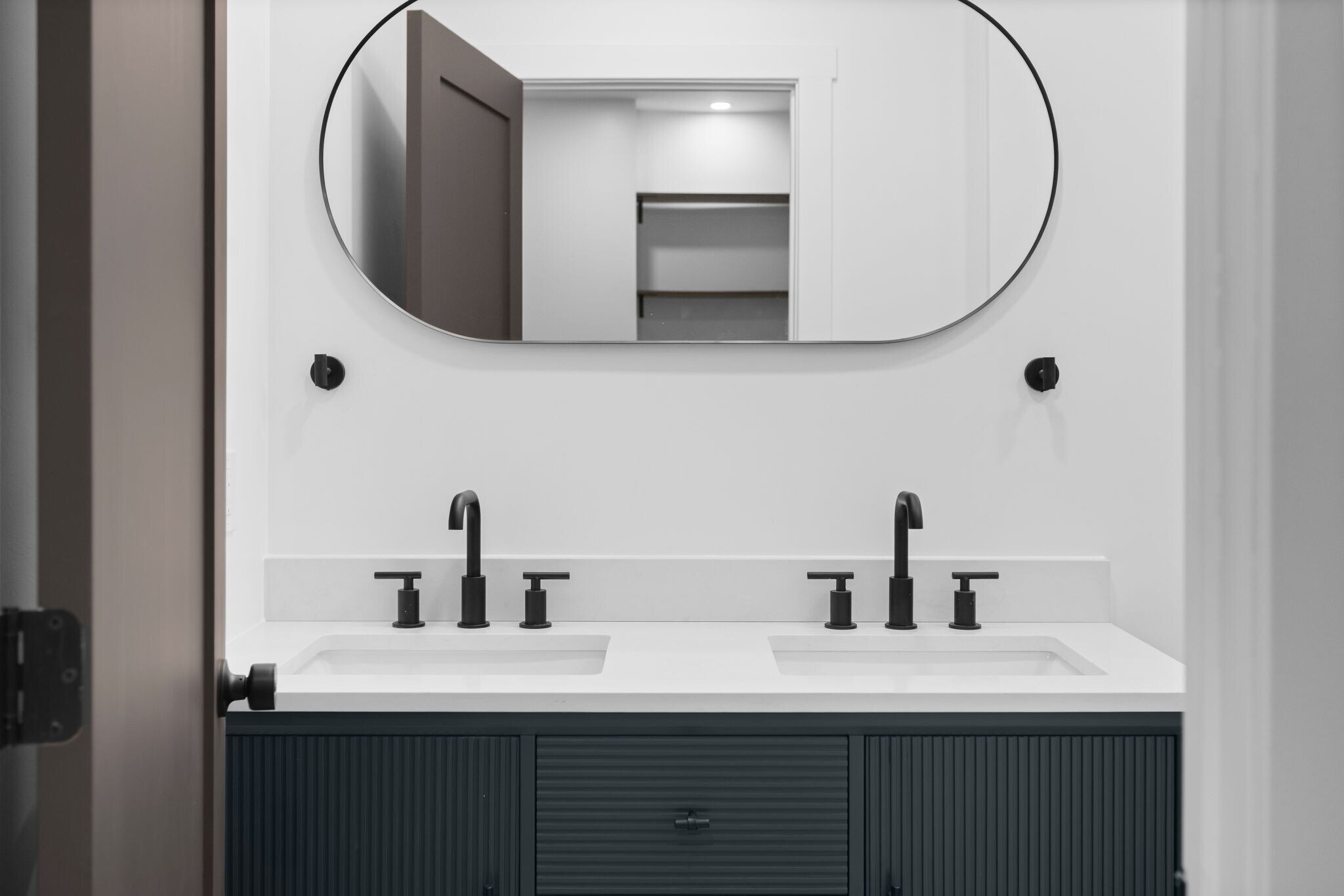 Master bath - 2035 Forbes Ave