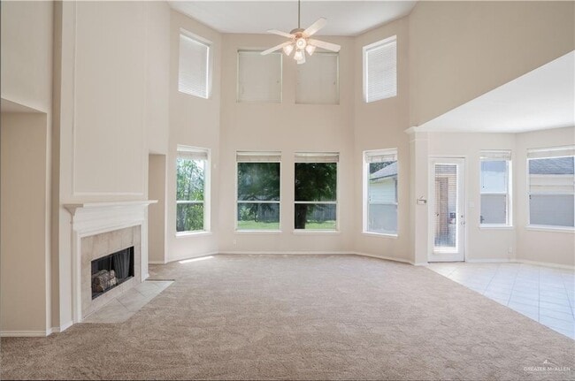 Building Photo - 2603 Santa Monica St