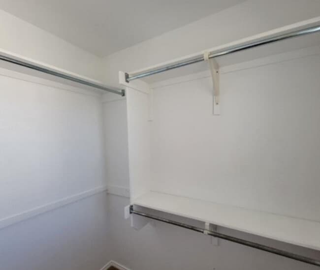 Building Photo - Modern 3BR/2.5BA Home with W/D In Unit• Covered Parking Central • AC in San Antonio