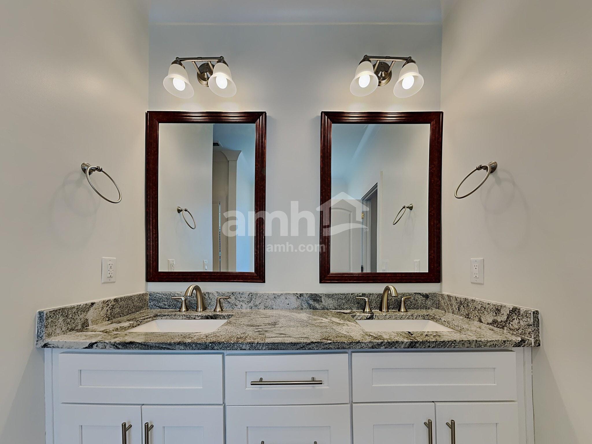 Building Photo - 430 Risen Star Dr