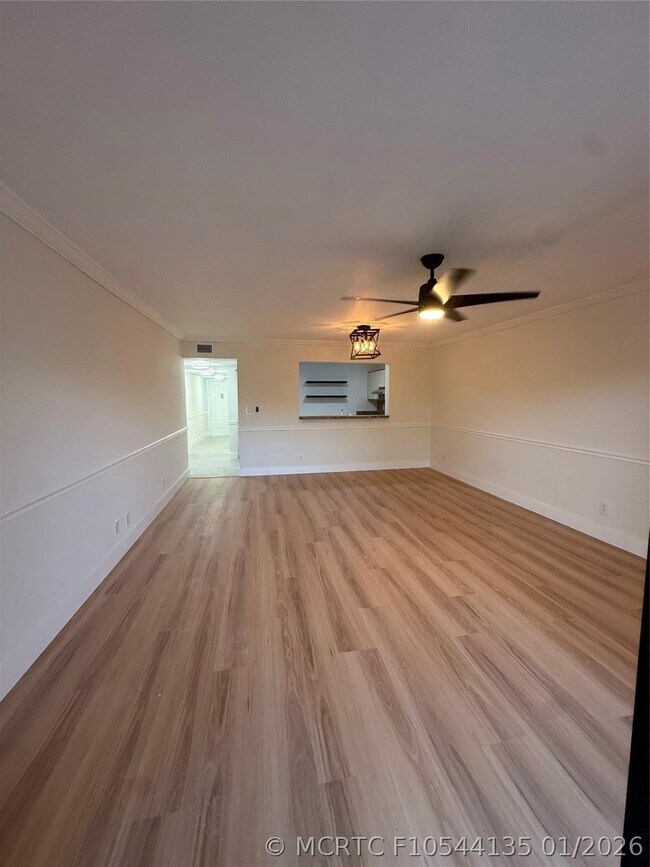 Building Photo - 2075 Coral Ridge Dr