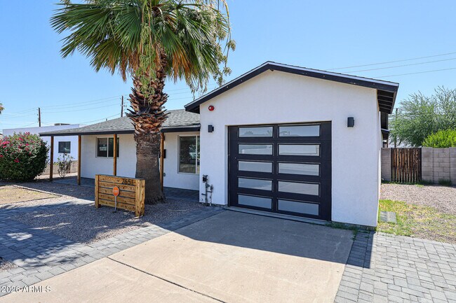 Building Photo - 2651 N 71st Pl